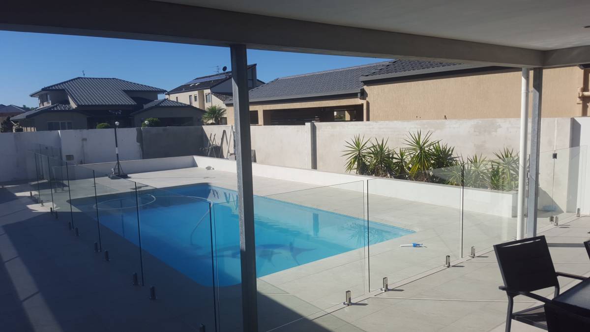 Frameless Glass Pool Fencing - Runaway Bay - Gold Coast - Insular ...